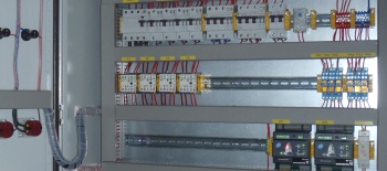 Panel czołowy szafy